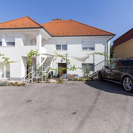 Deli Terasz B Apartman Free Parking, Self-Check-In Anytime Győr Eksteriør billede