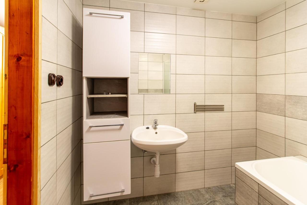 Deli Terasz B Apartman Free Parking, Self-Check-In Anytime Győr Eksteriør billede