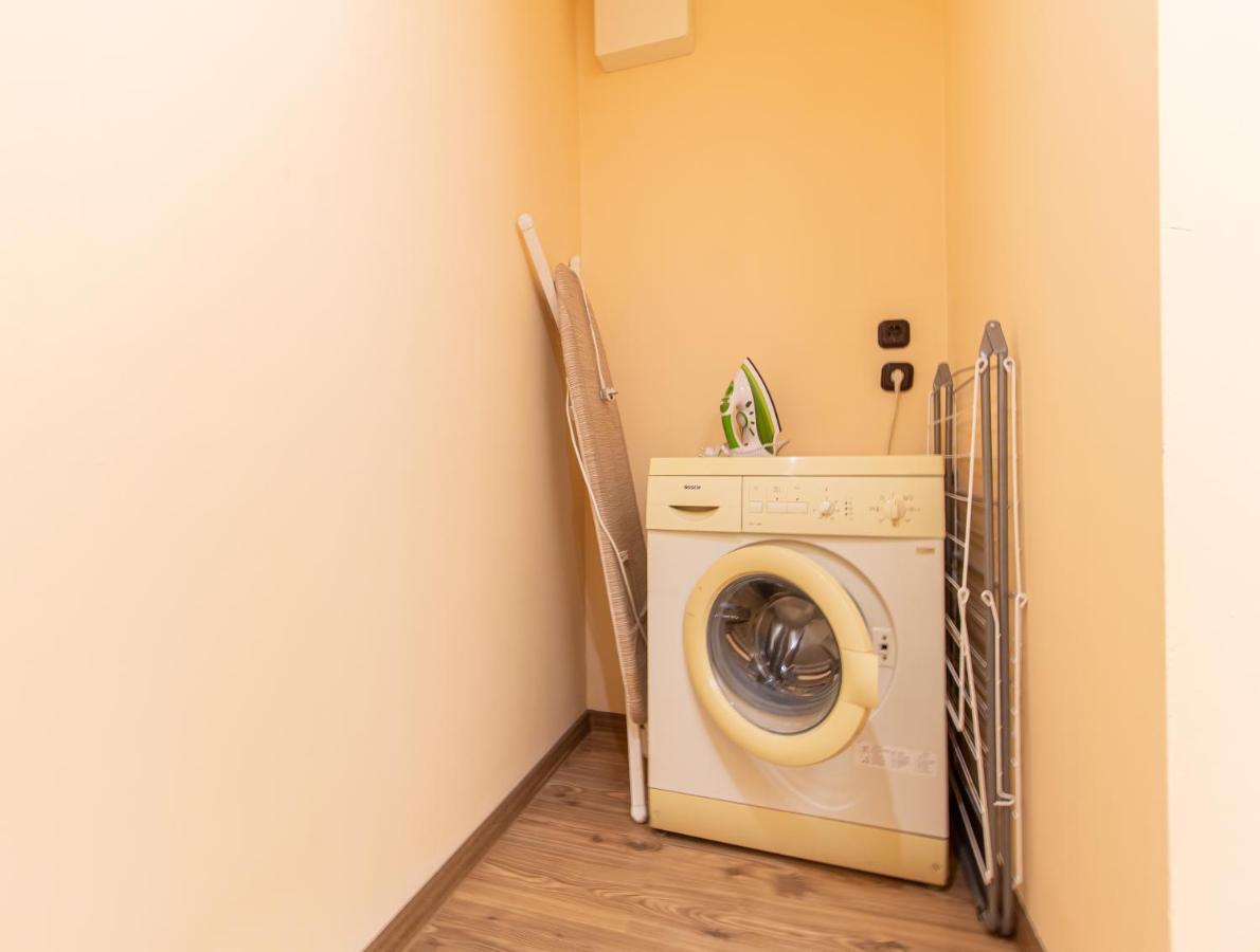 Deli Terasz B Apartman Free Parking, Self-Check-In Anytime Győr Eksteriør billede