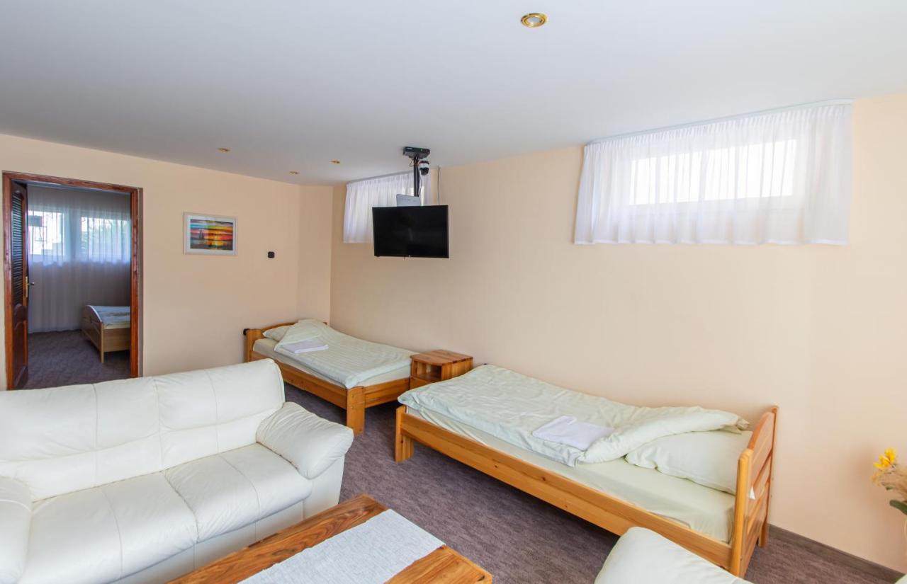 Deli Terasz B Apartman Free Parking, Self-Check-In Anytime Győr Eksteriør billede