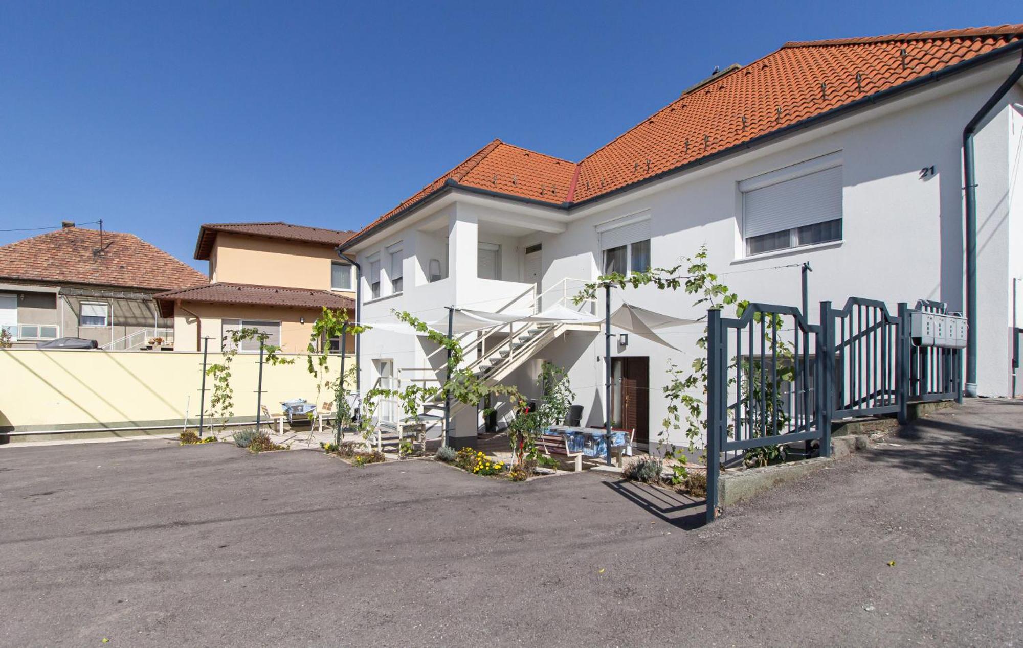 Deli Terasz B Apartman Free Parking, Self-Check-In Anytime Győr Eksteriør billede